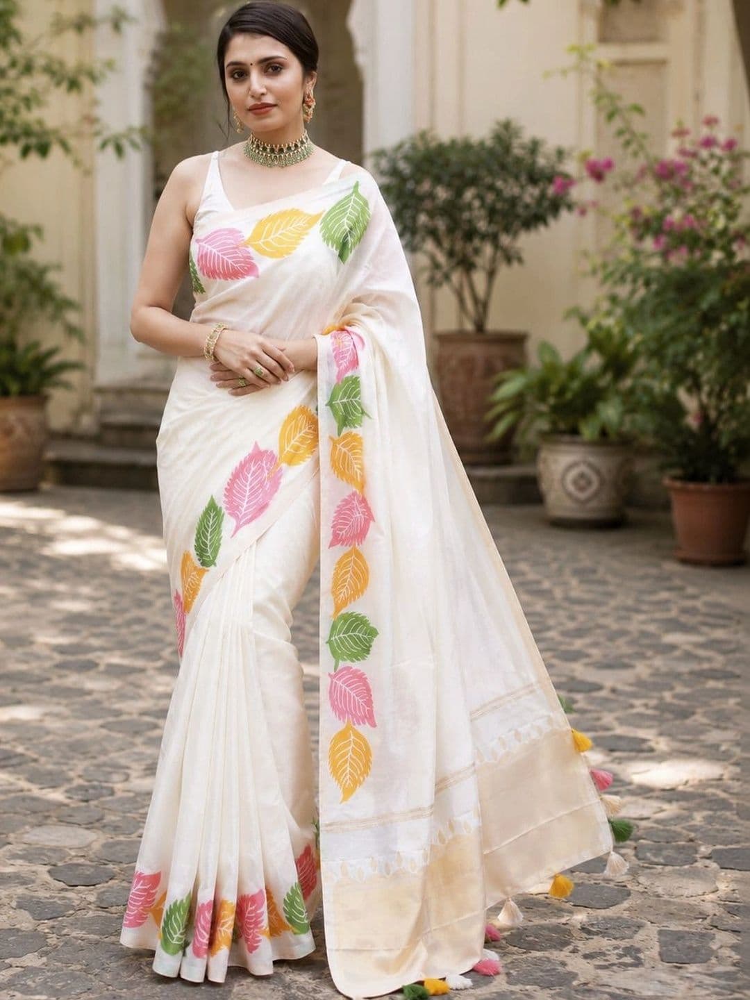 aeriebier Woven Design Zari Silk Blend Banarasi Saree - view 1