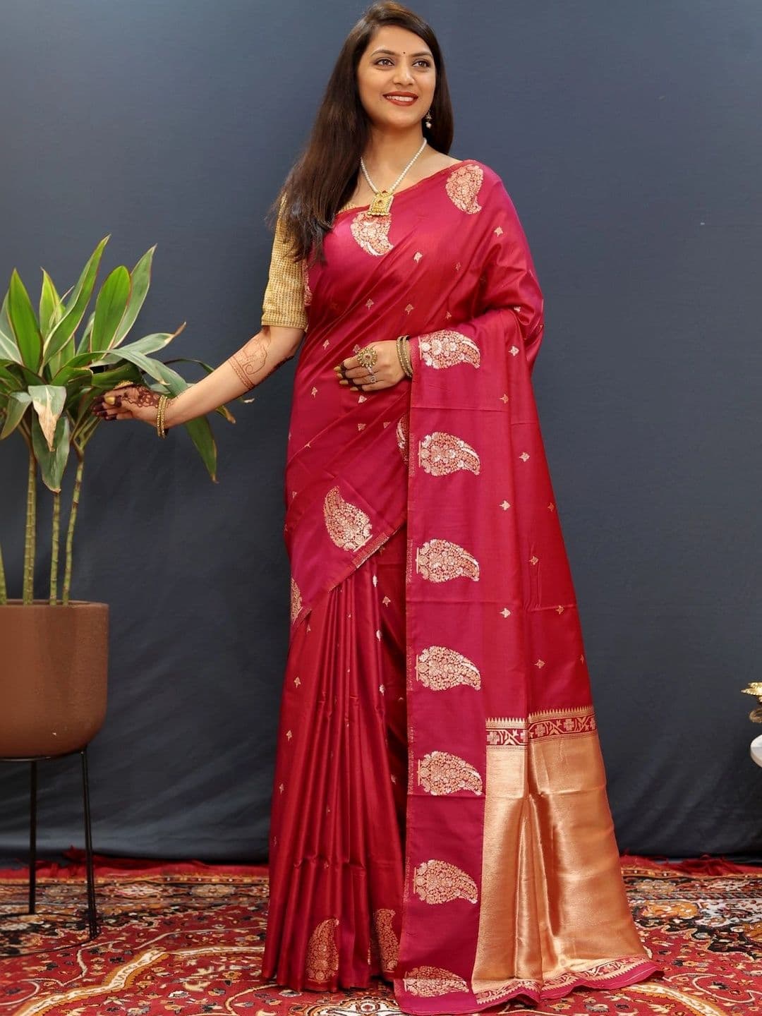 Dhaaga Ghar Woven Design Zari Art Silk Banarasi Saree - view 1