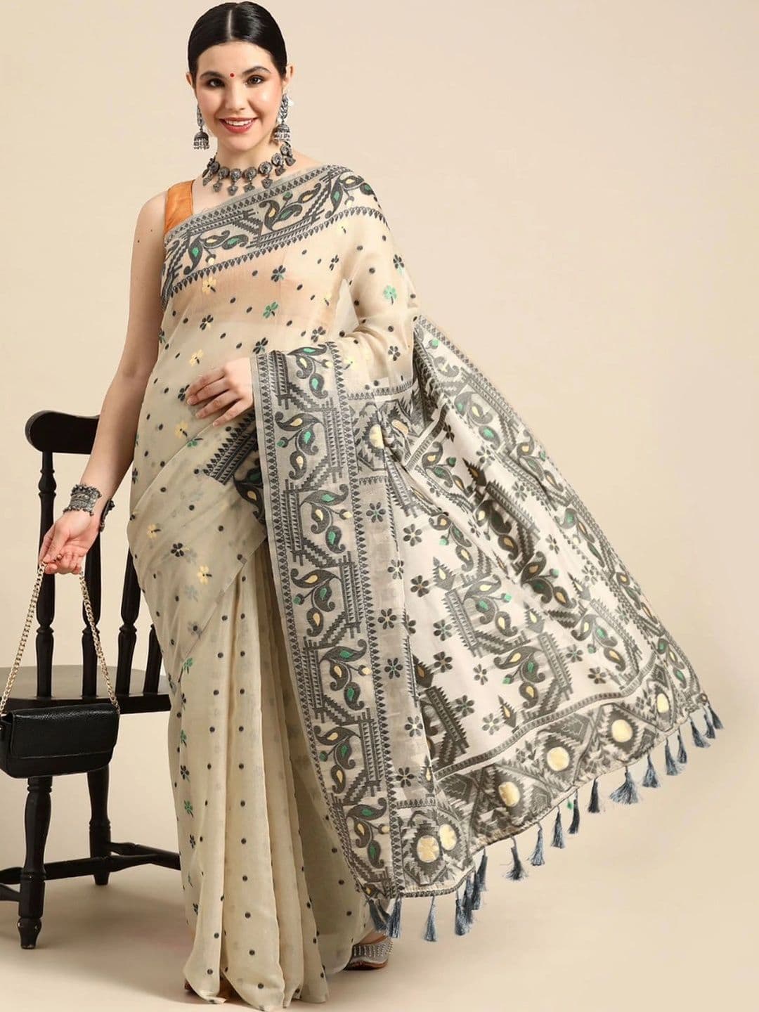 ZELLURE Woven Design Art Silk Kanjeevaram Saree - view 1