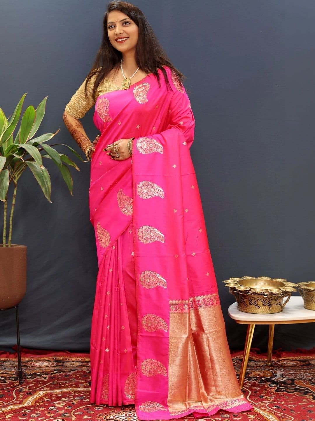 Dhaaga Ghar Woven Design Zari Art Silk Banarasi Saree - view 1
