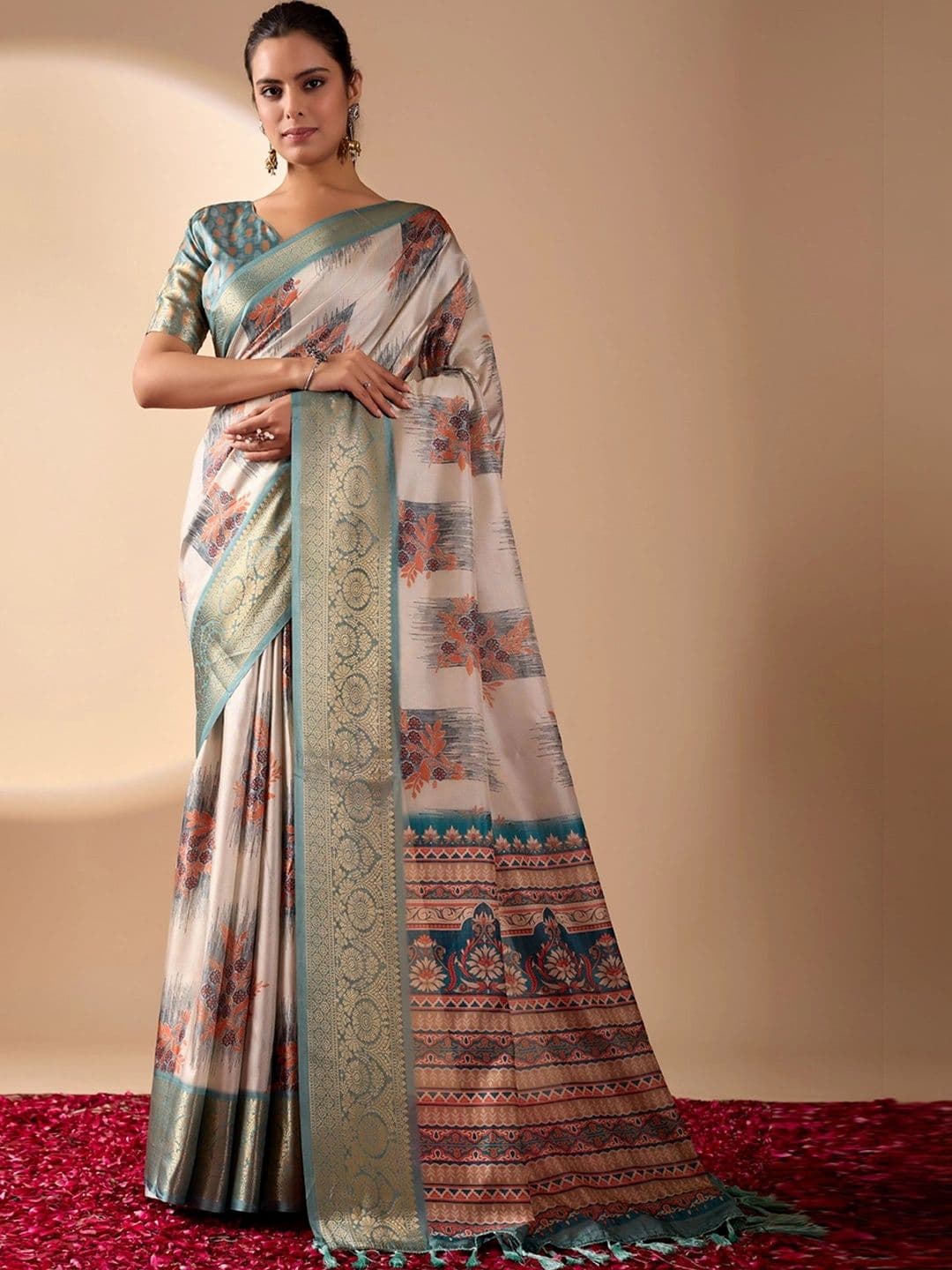 Panzora Floral Zari Silk Blend Designer Saree - view 1