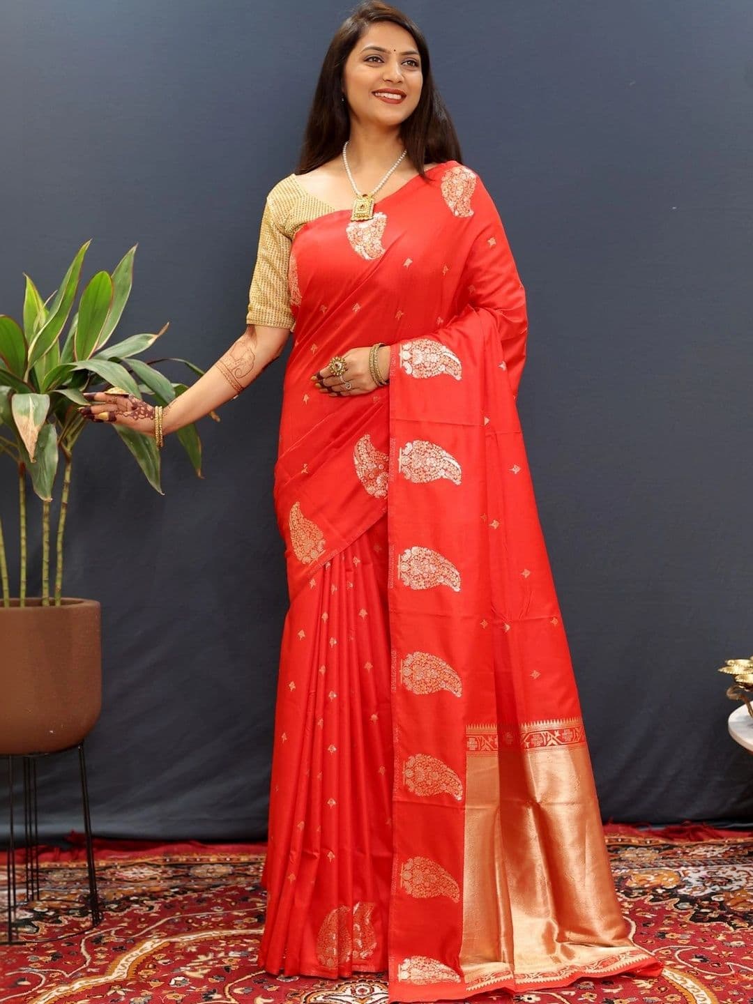 Dhaaga Ghar Woven Design Zari Art Silk Banarasi Saree - view 1