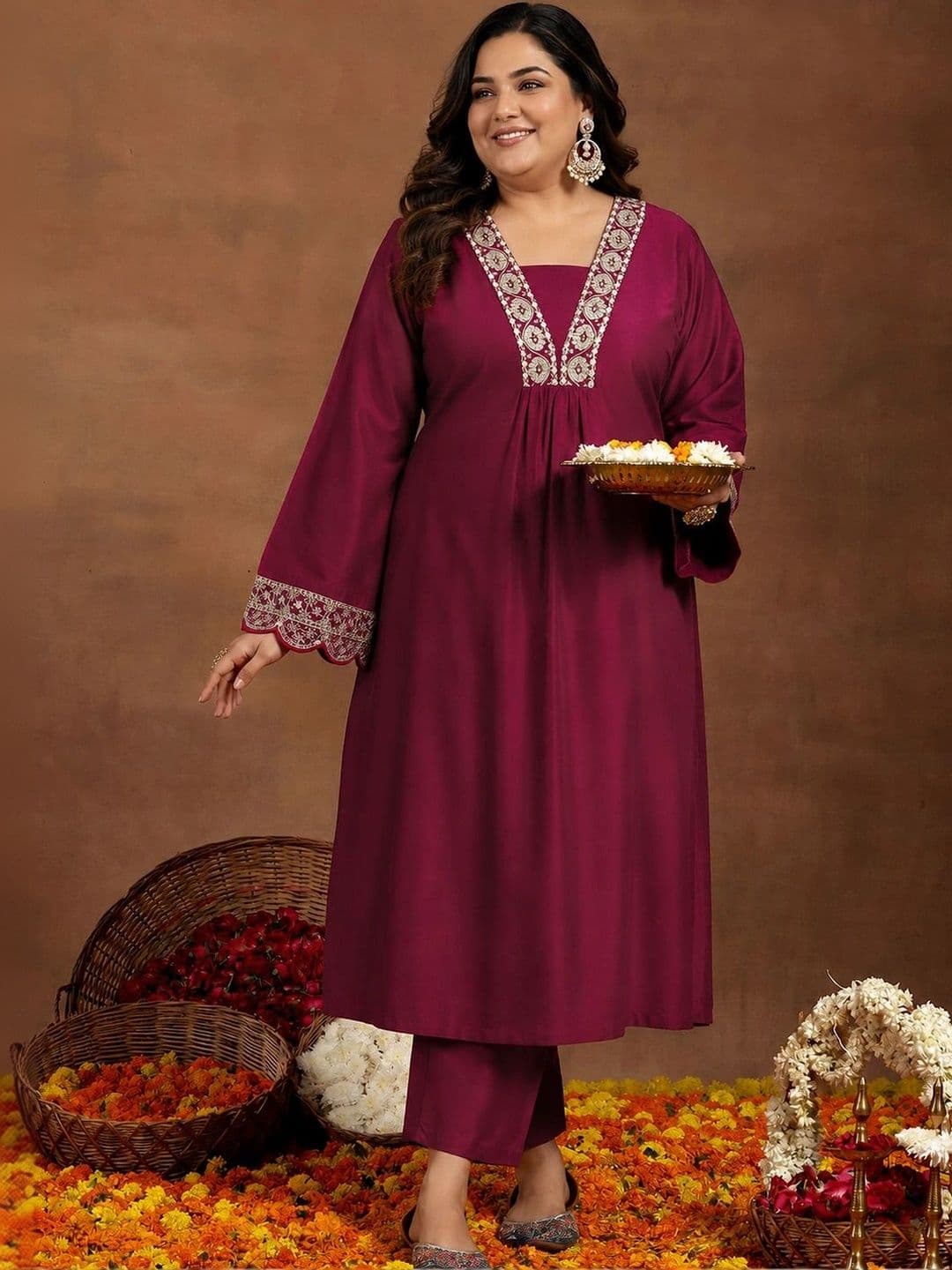 EXTRA LOVE BY LIBAS Women Ethnic Motifs Embroidered Empire Thread Work Kurta with Trousers - view 1