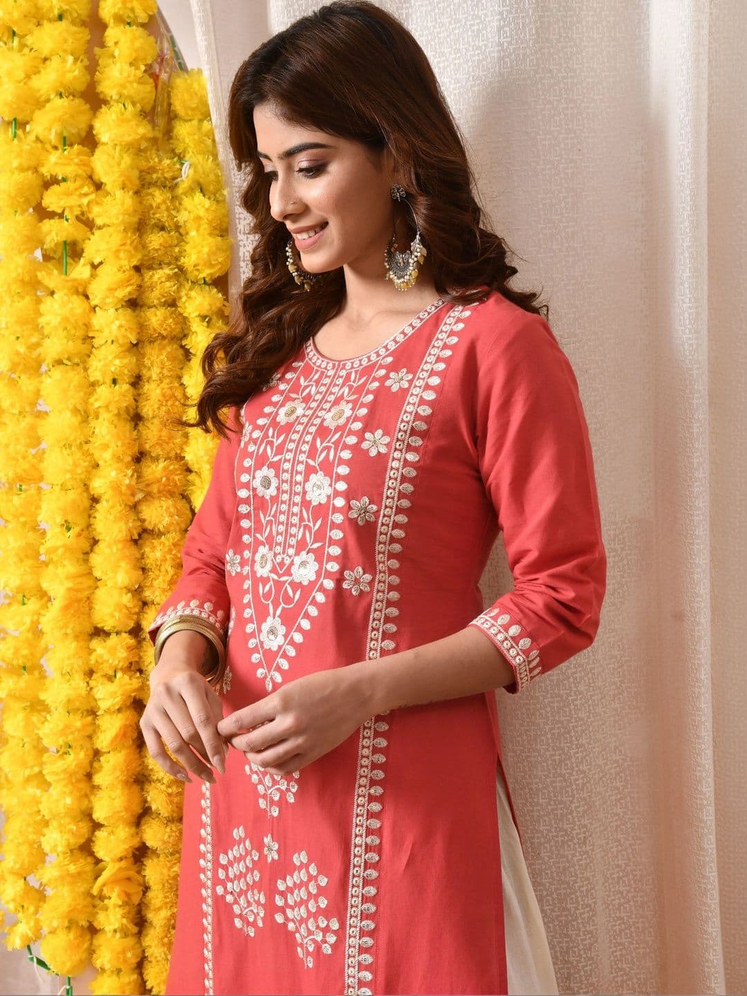 BKApparels Women Geometric Embroidered Thread Work Floral Kurta - view 1