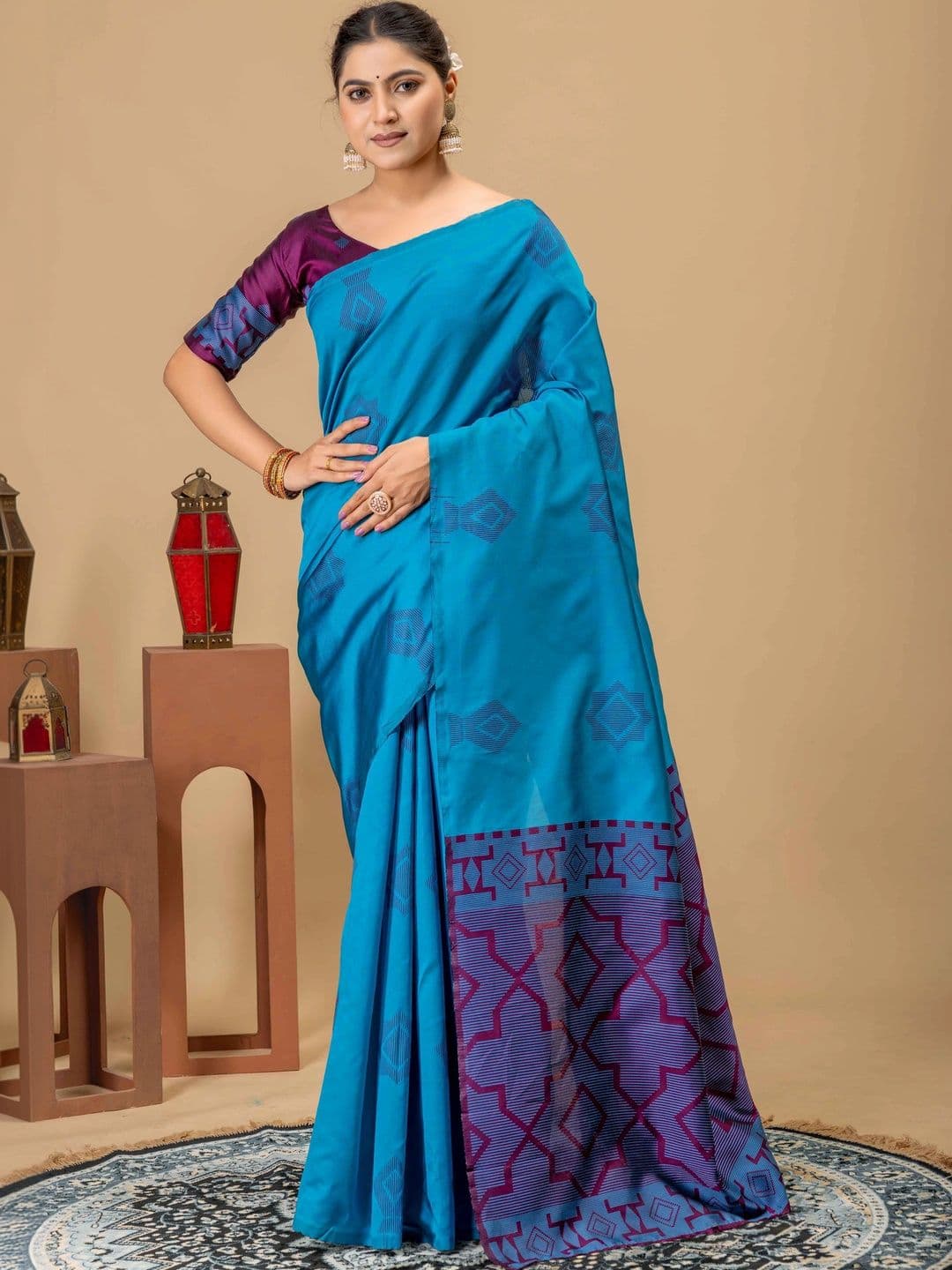 UMANTA Woven Design Silk Blend Banarasi Saree - view 1