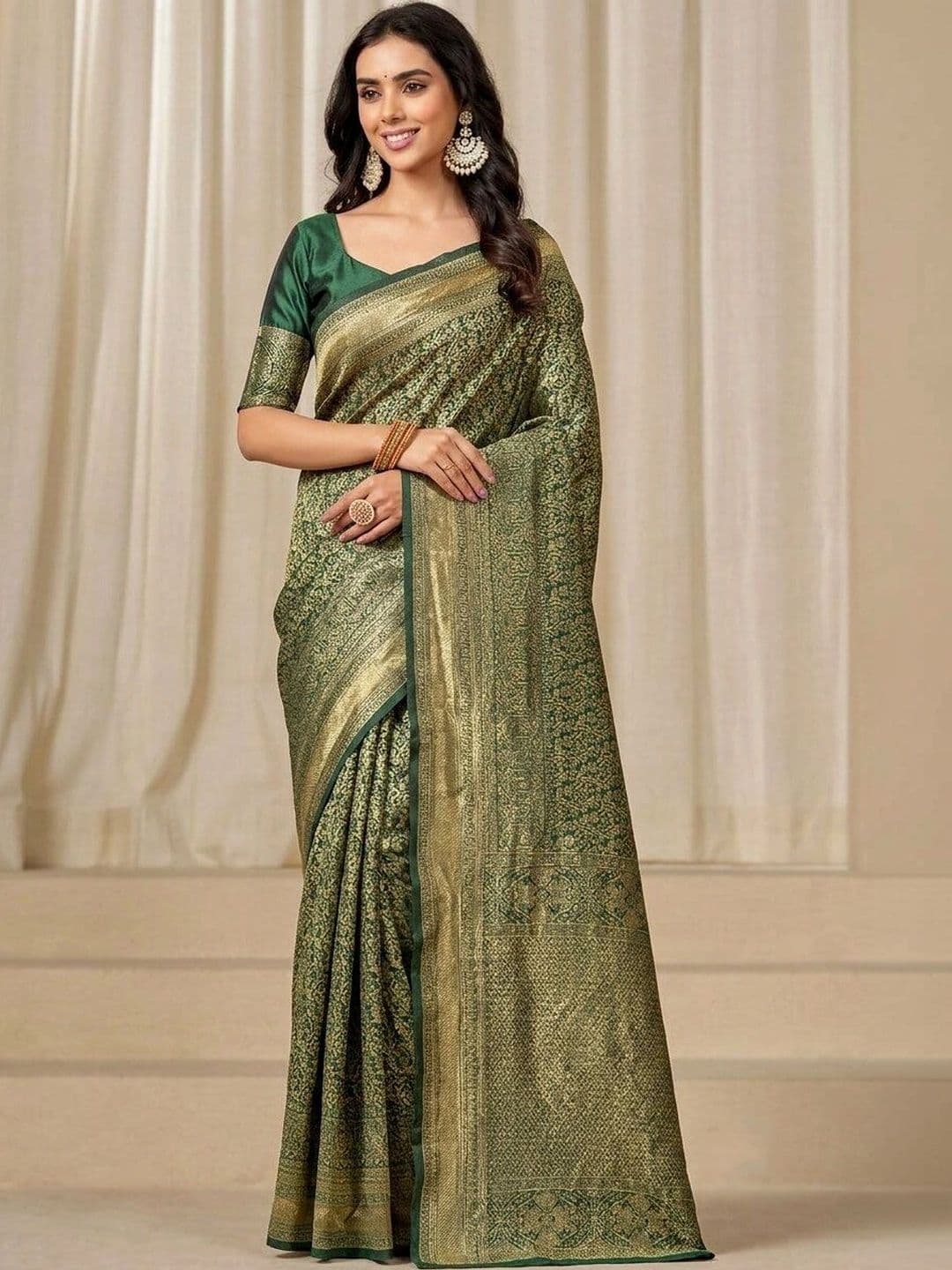 UMANTA Woven Design Zari Silk Blend Banarasi Saree - view 1
