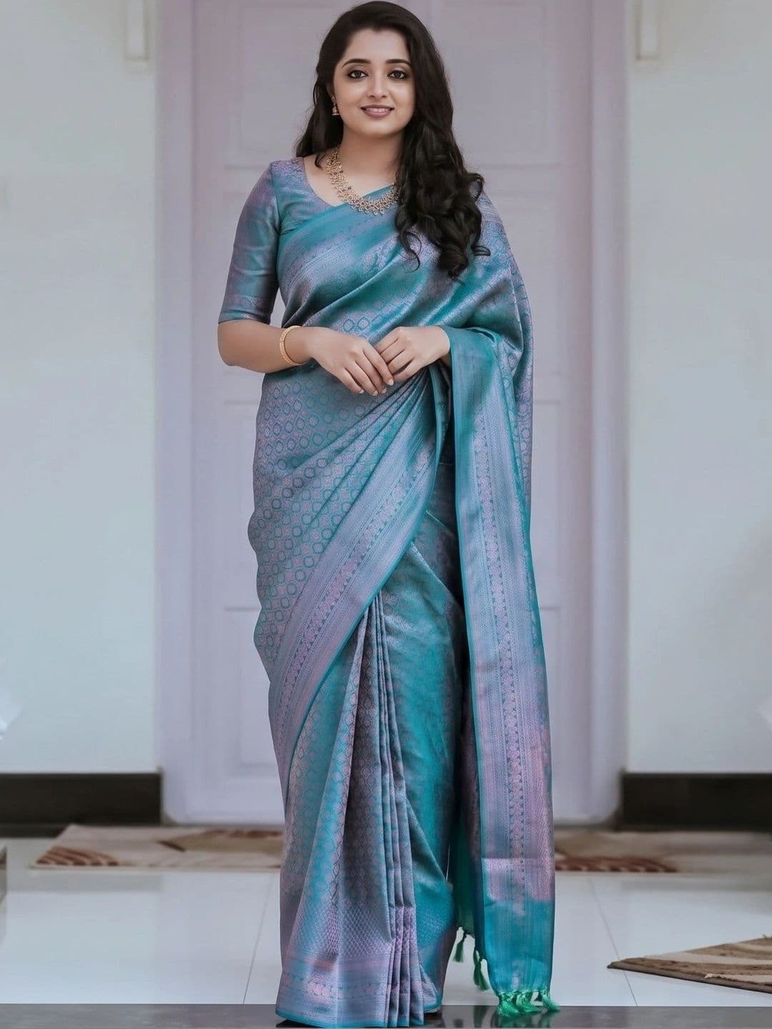 Zankhi Hosiery Woven Design Zari Art Silk Banarasi Saree - view 1