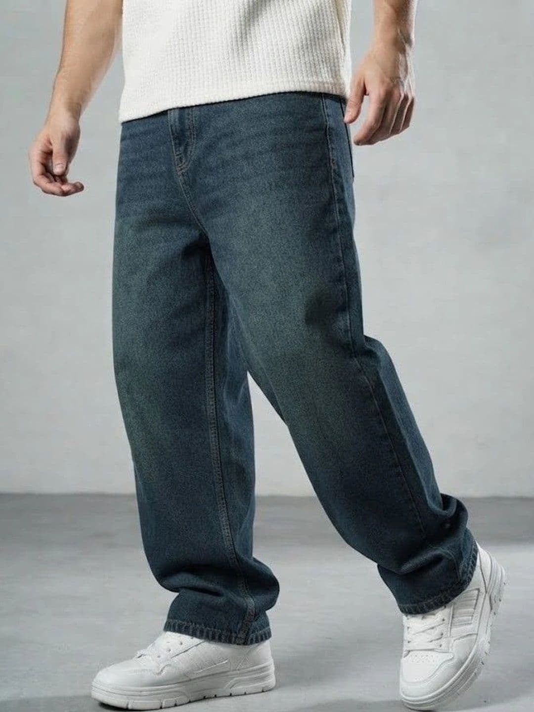 Ds Fashion Men Mid-Rise Light Fade Jeans - view 1