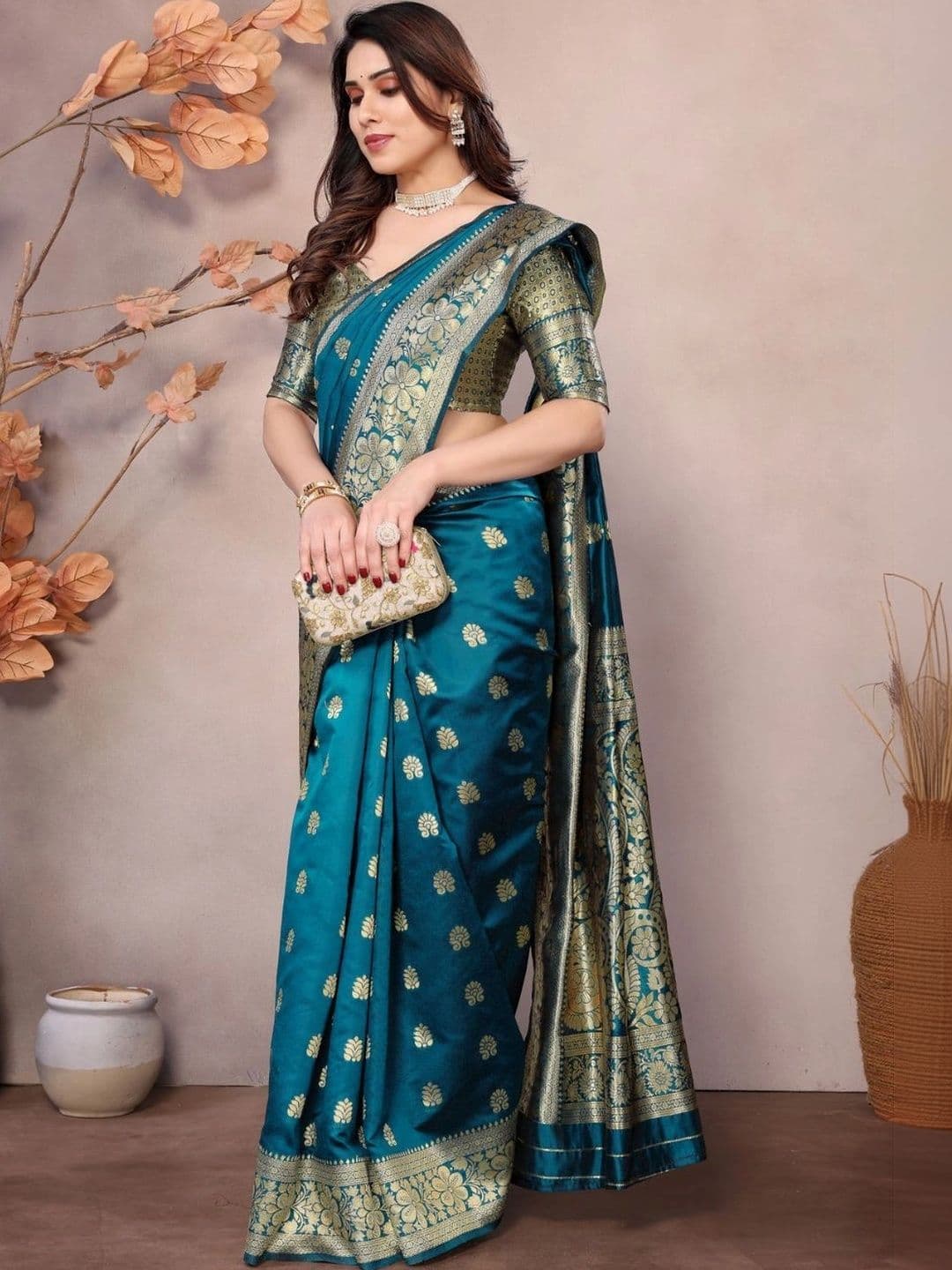 ODHNEE Woven Design Zari Silk Blend Designer Banarasi Saree - view 1
