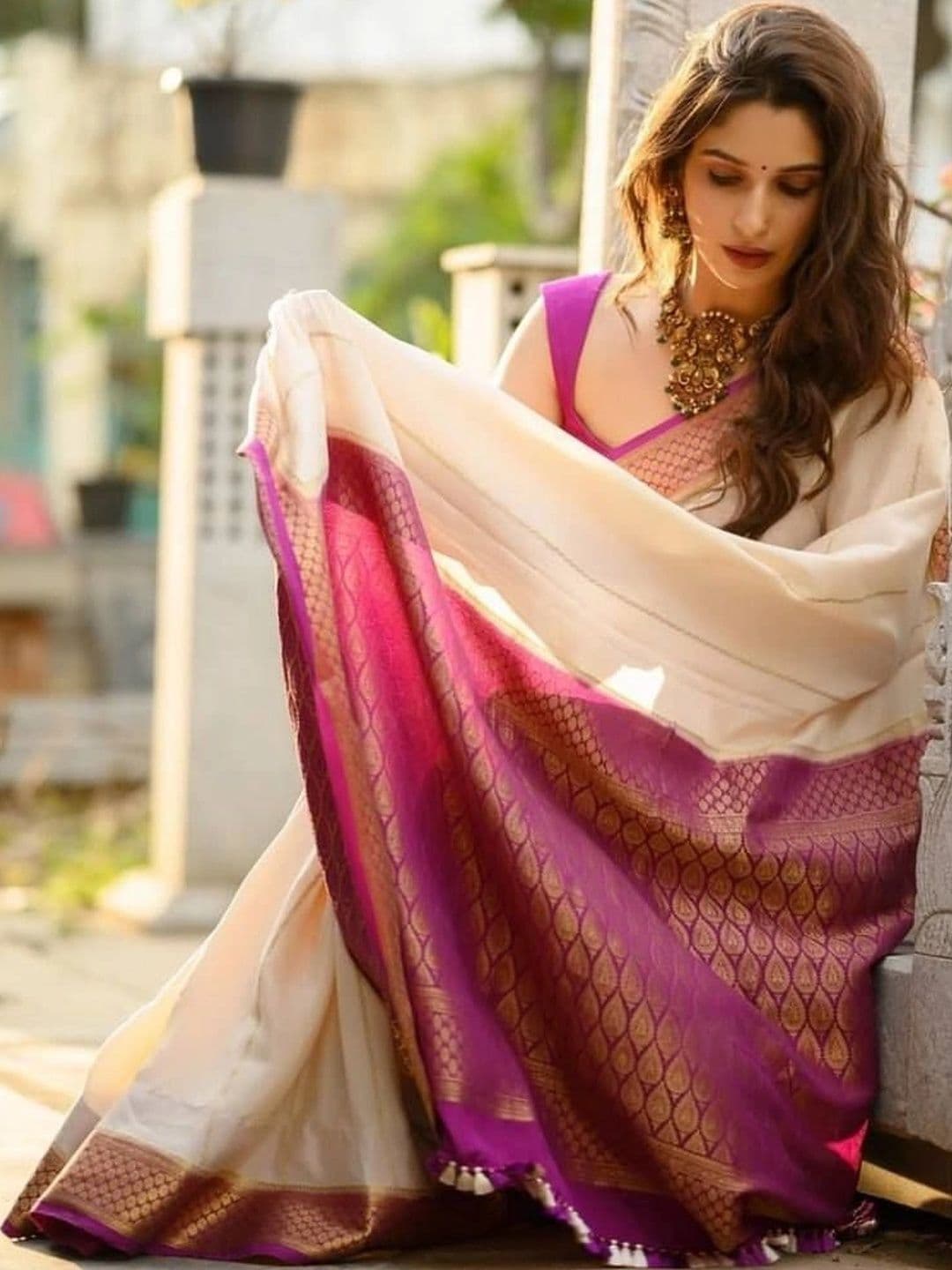 The Loomira Woven Design Zari Art Silk Banarasi Saree - view 1