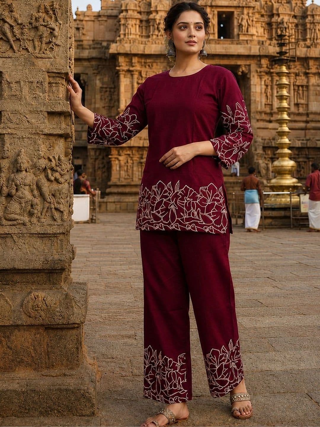 all about you Women Floral Embroidered Regular Thread Work Kurta with Palazzos - view 1