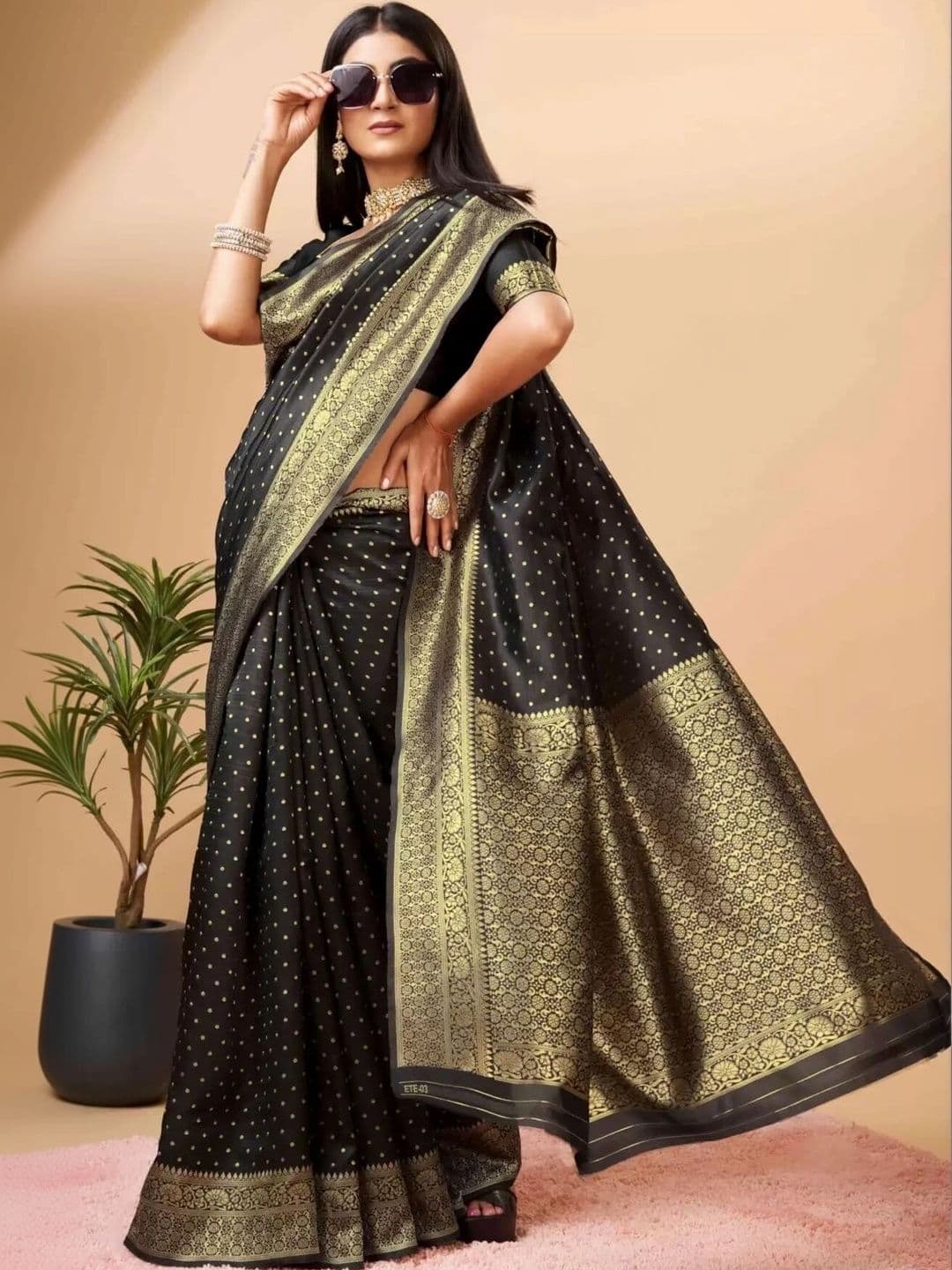 VS MALL Woven Design Zari Banarasi Saree - view 1