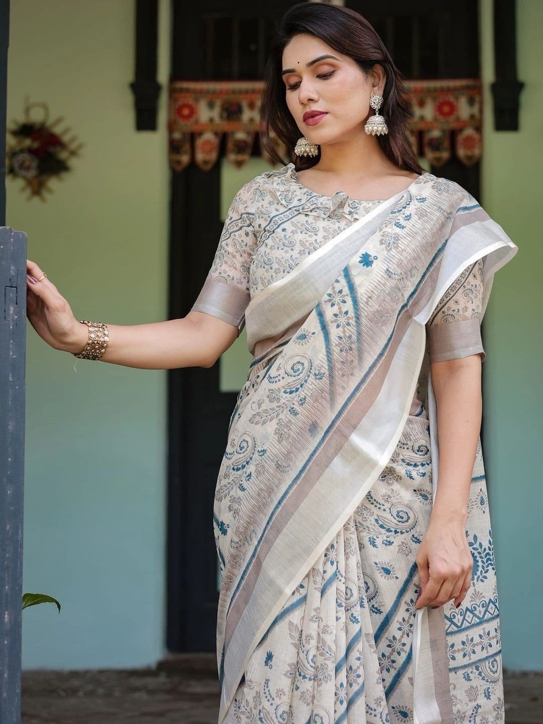 Moda Rapido Floral Art Silk Banarasi Saree - view 1