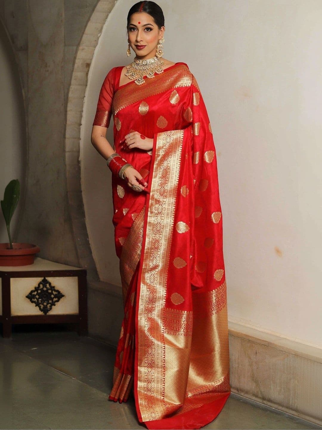 VS MALL Woven Design Zari Banarasi Saree - view 1