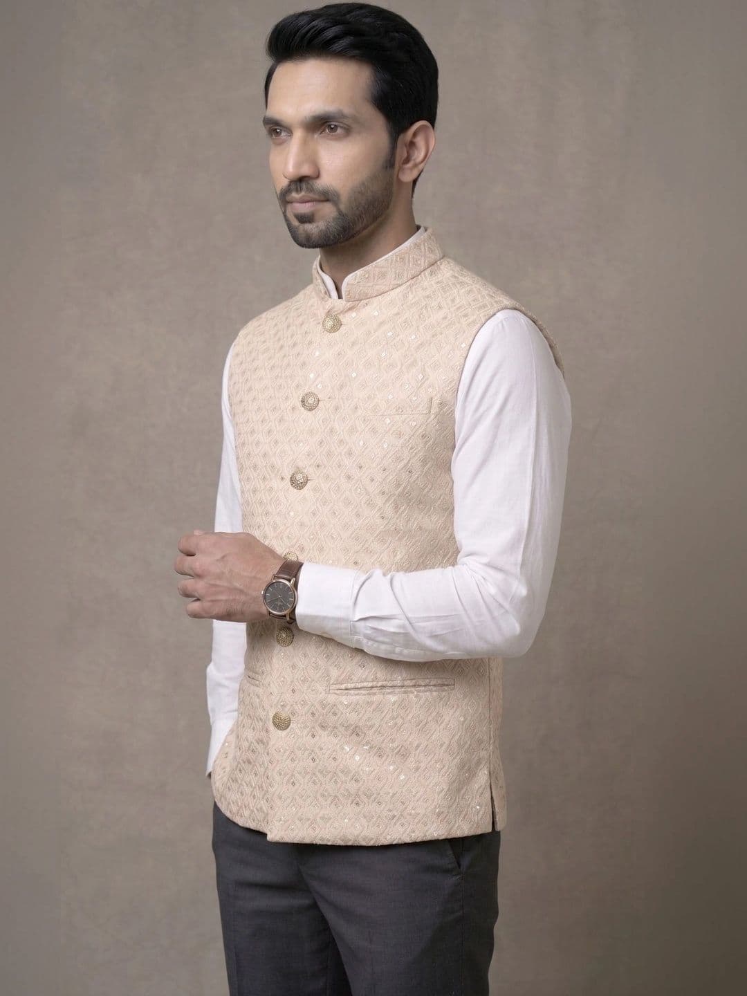 Shiv Leela Embroidered Mandarin Collar Nehru Jacket - view 1