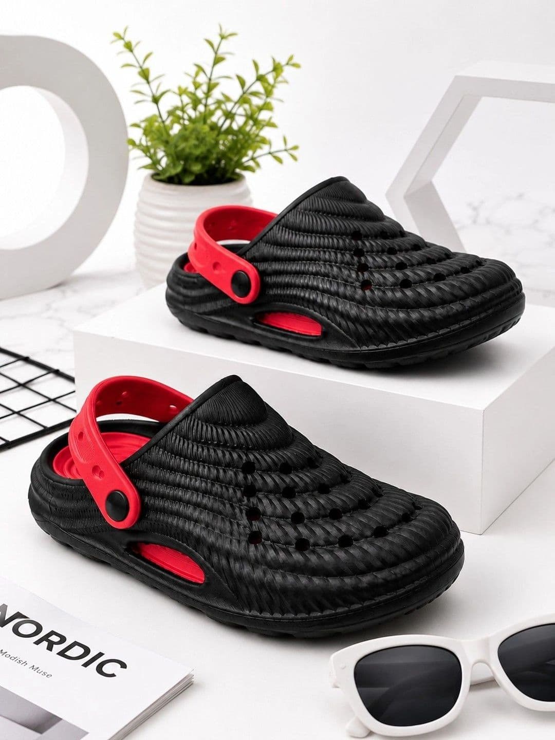 SZN Men Clogs - view 1