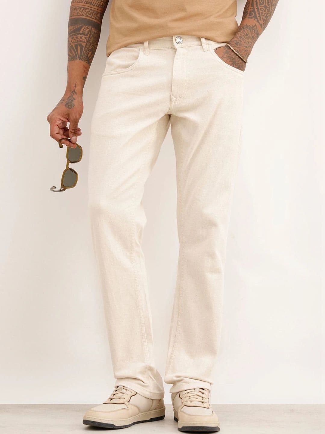 WROGN Men Straight Fit Mid-Rise Stretchable Jeans - view 1