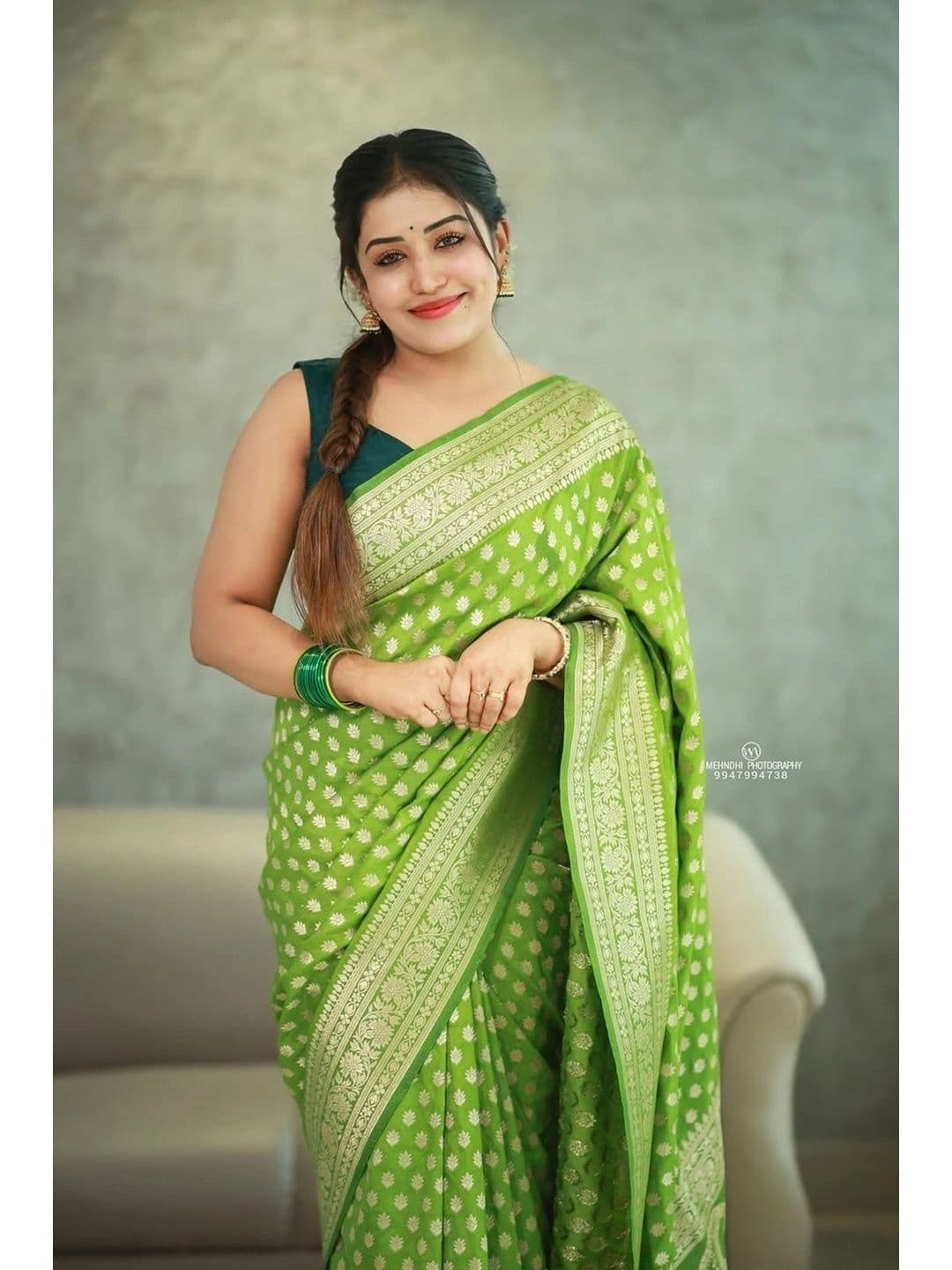 VS MALL Women Ethnic Motifs Printed Zari Banarasi Saree - view 1