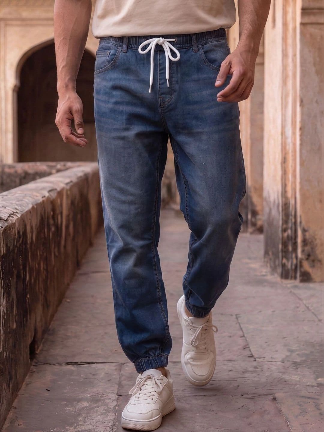 stylefabs Men Jogger Fit Mid-Rise Cuffed Hem Jeans - view 1