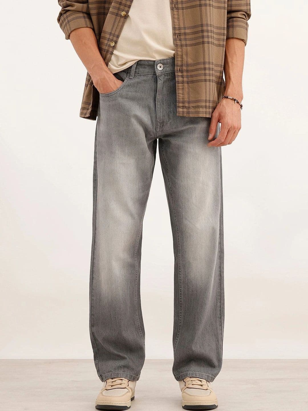 WROGN Men Anti Relaxed Fit Mid-Rise Light Fade Stretchable Jeans - view 1