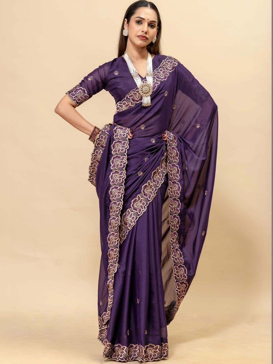 Saanvi Floral Embroidered Poly Georgette Saree - view 1