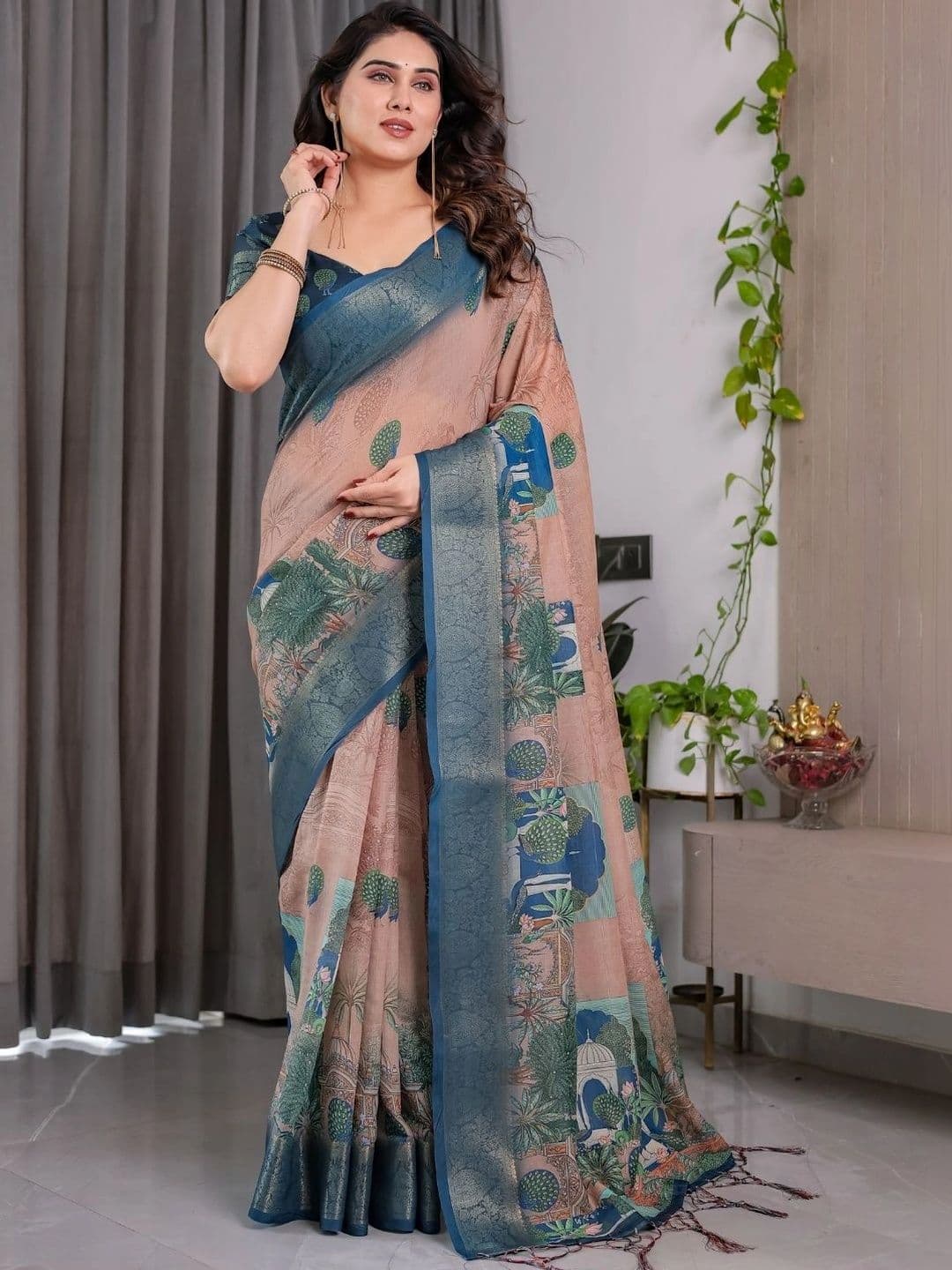 Mitera Women Silk Blend Fusion Saree - view 1