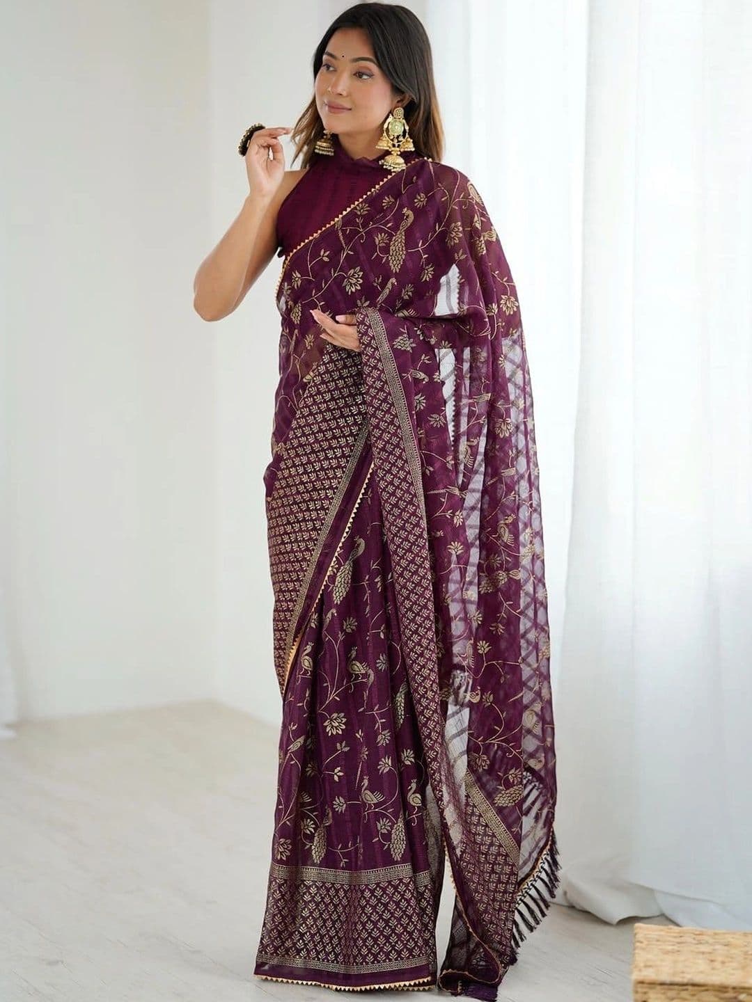 Pixie lane Floral Zari Pure Georgette Saree - view 1