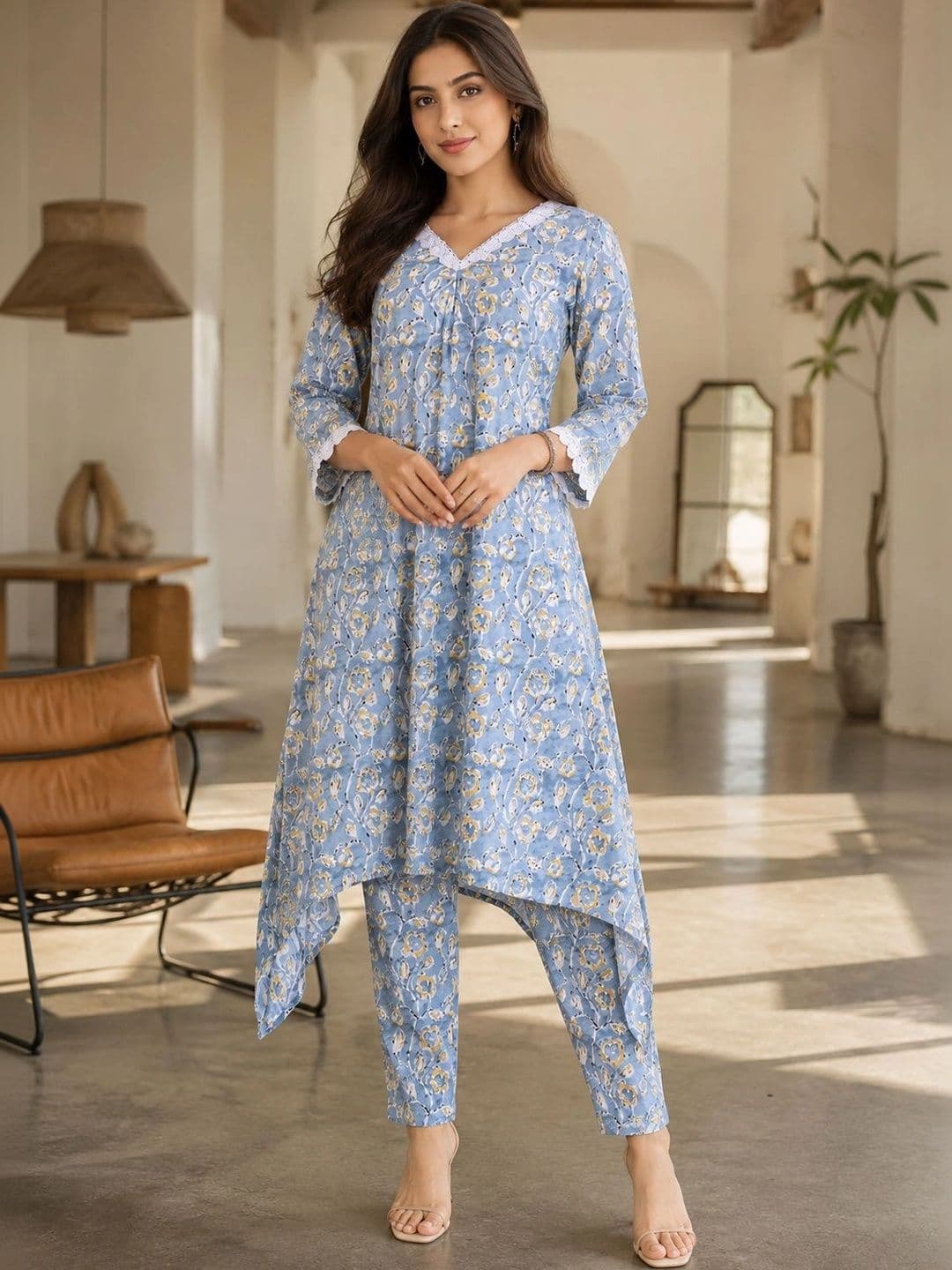 Bunai Women Floral Printed Regular Kurta with Trousers - view 1