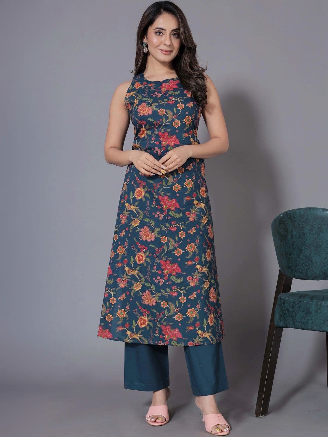VidiRna Women Floral Printed Regular Kurta with Palazzos - view 1
