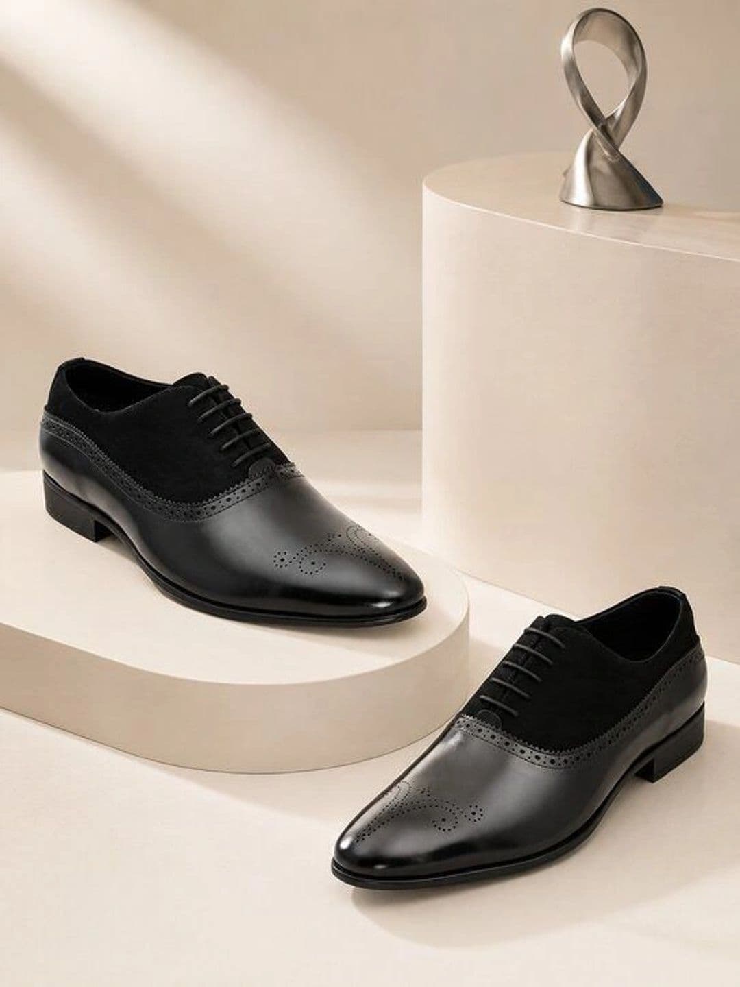 House of Pataudi Men Textured Formal Brogues - view 1