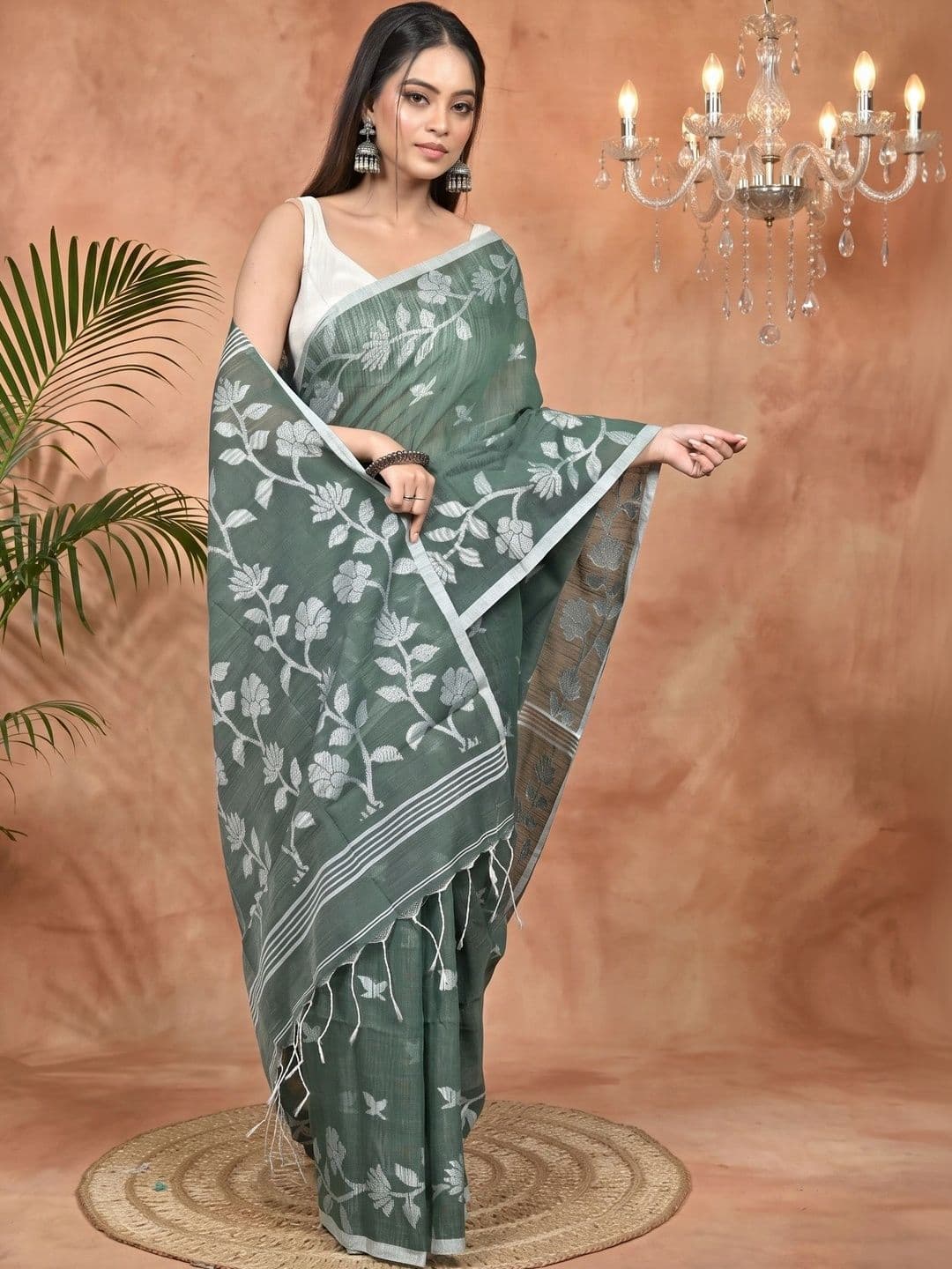 PuJoy Women Ethnic Motifs Sequinned Handloom Taant Saree - view 1