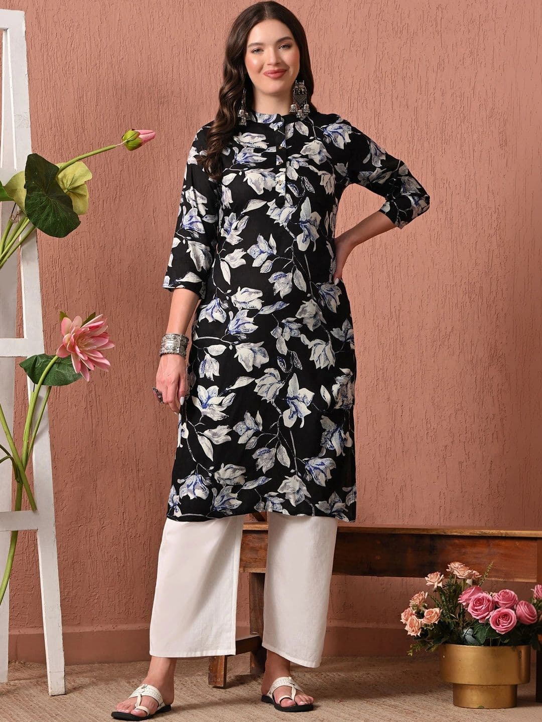 Sangria Women Floral Printed Floral Kurta - view 1
