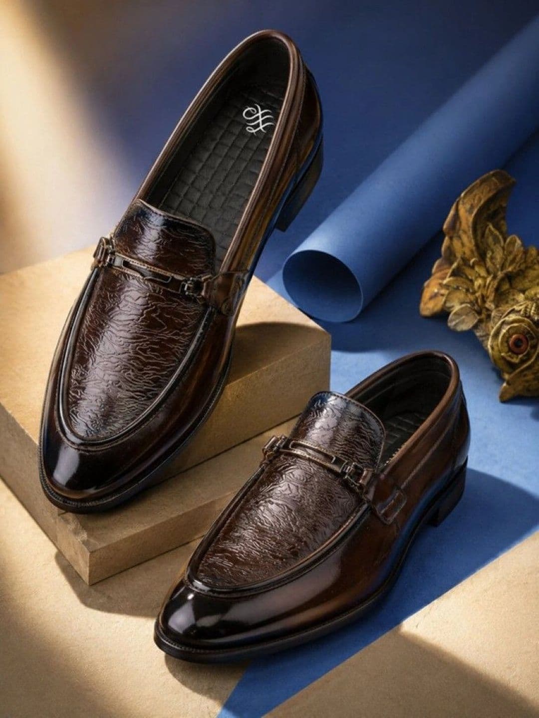 House of Pataudi Men Textured Loafers - view 1