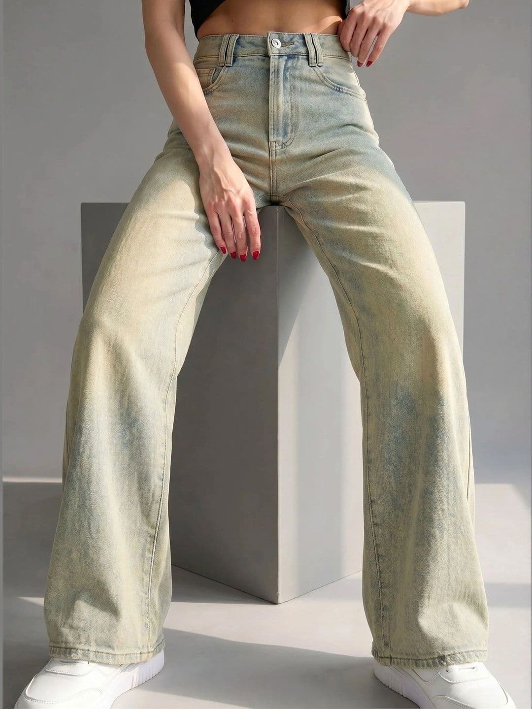 AAV2 Women Wide Leg High-Rise Light Fade Stretchable Jeans - view 1
