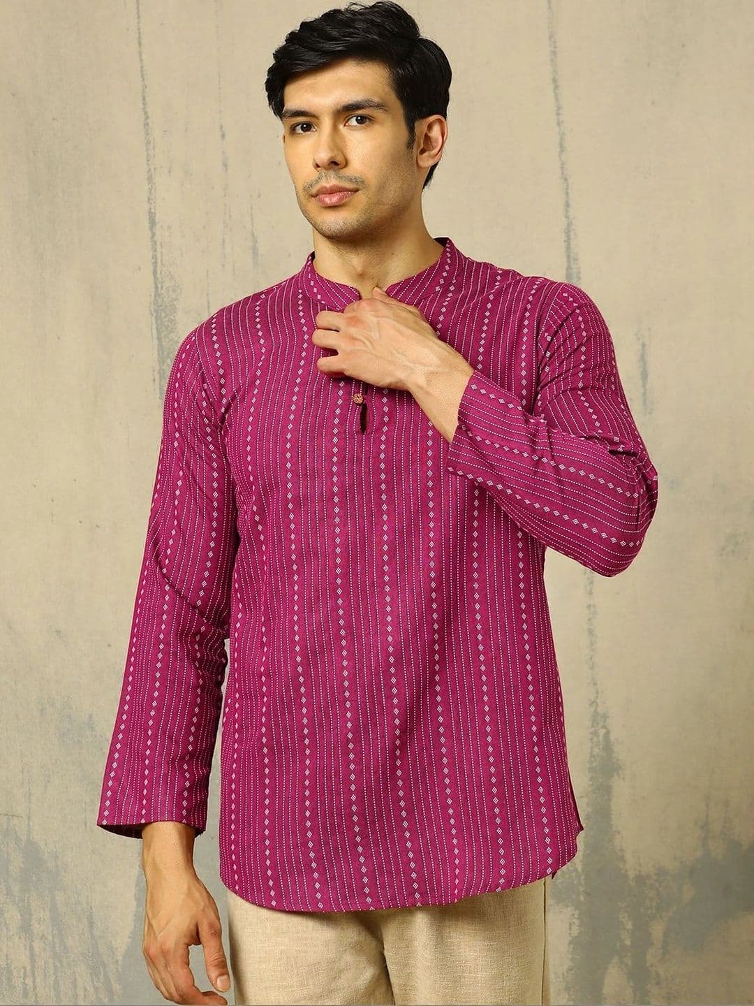 Anouk Woven Design Striped Cotton Handloom Mandarin Collar Short Kurta - view 1
