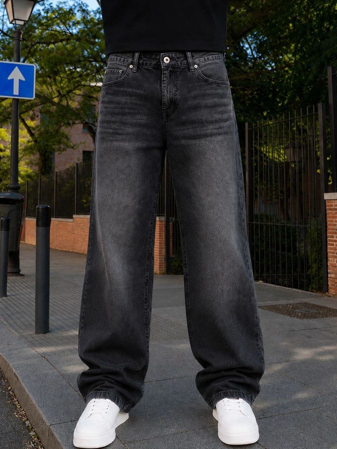 MQ Denim Men Straight Fit Mid-Rise Light Fade Jeans - view 1