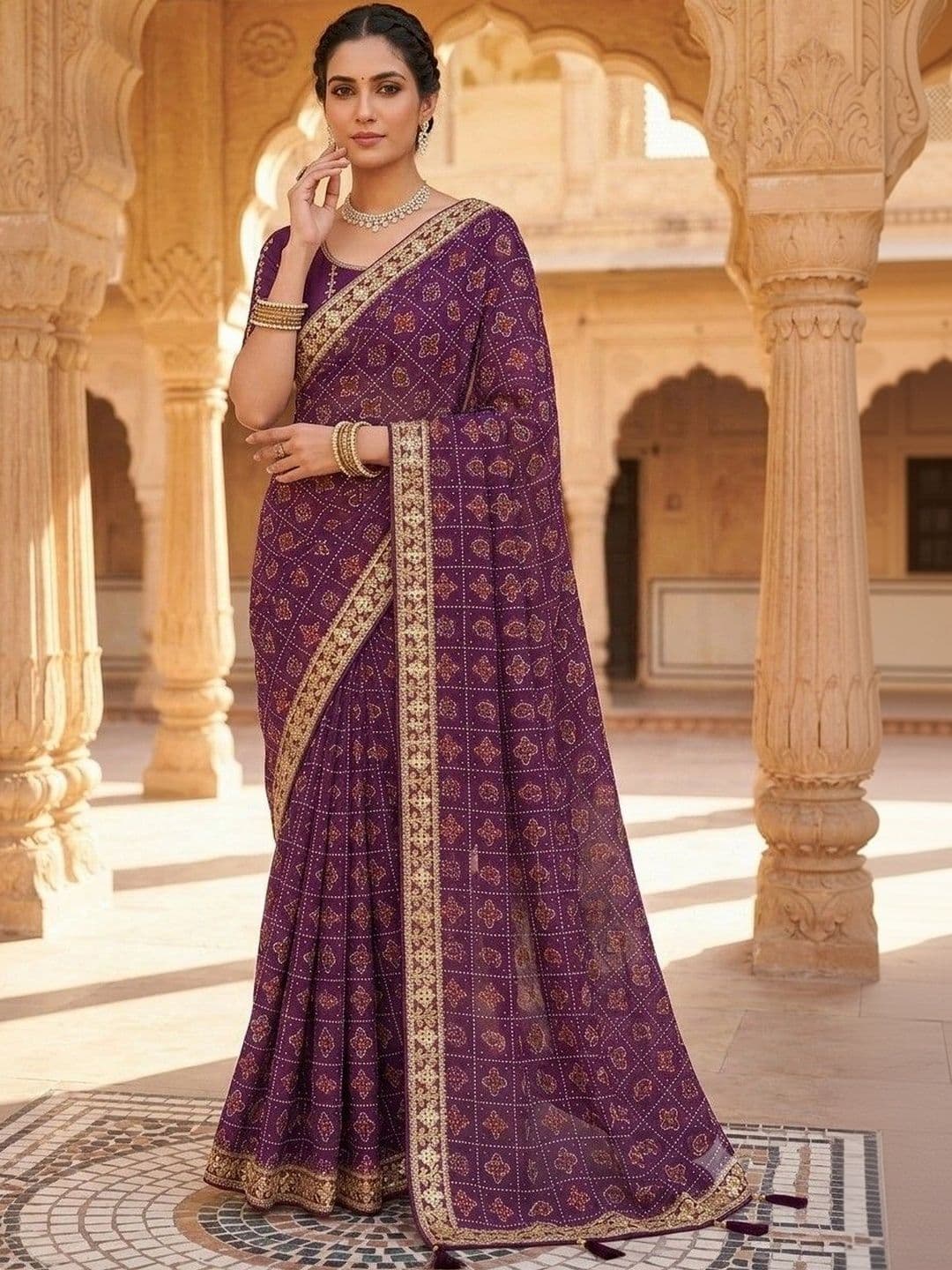 SmileyFashion Bandhani Embroidered Art Silk Designer Bandhani Saree - view 1