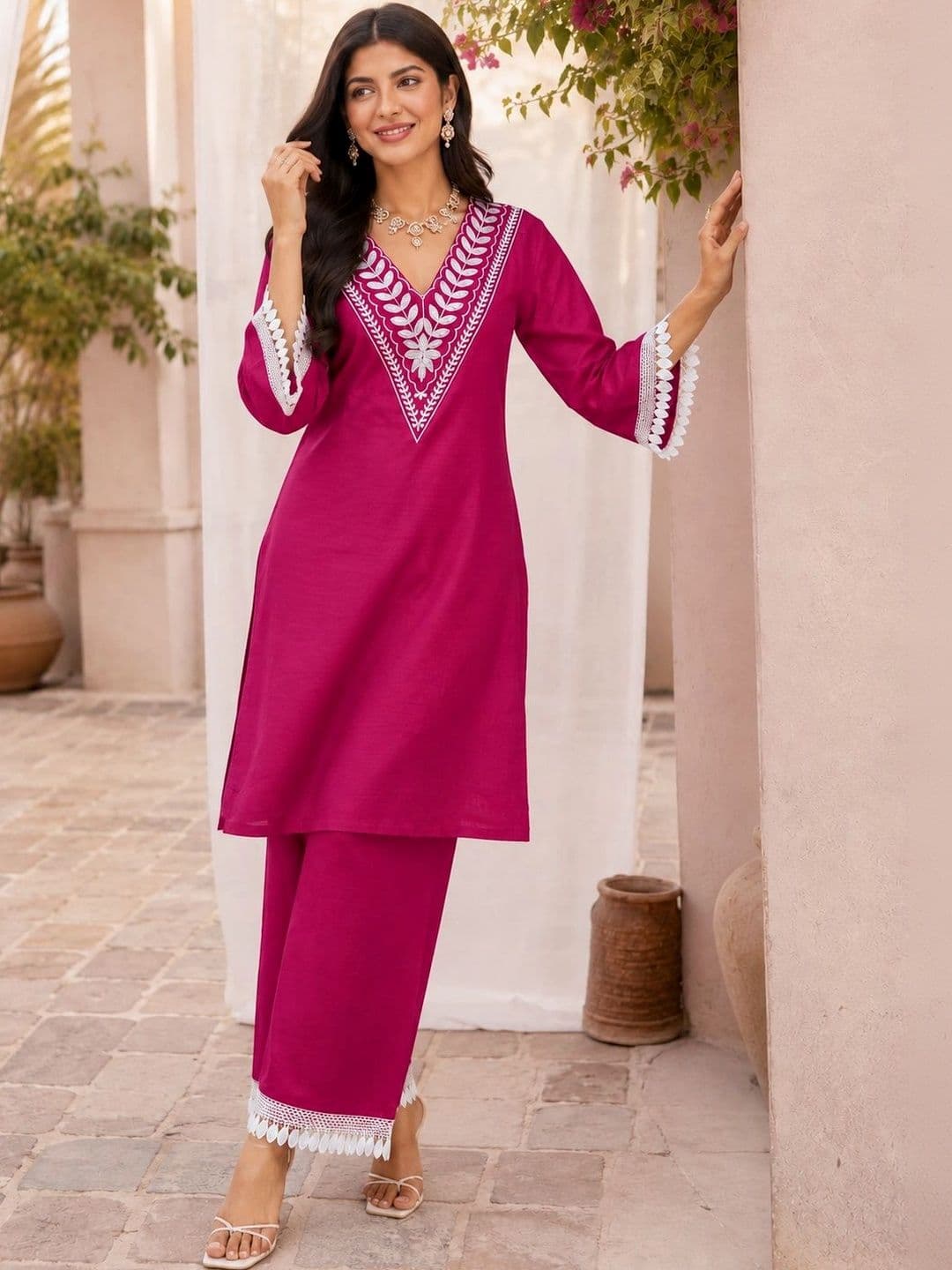 BILANZA Women Ethnic Motifs Embroidered Regular Thread Work Kurta with Palazzos - view 1