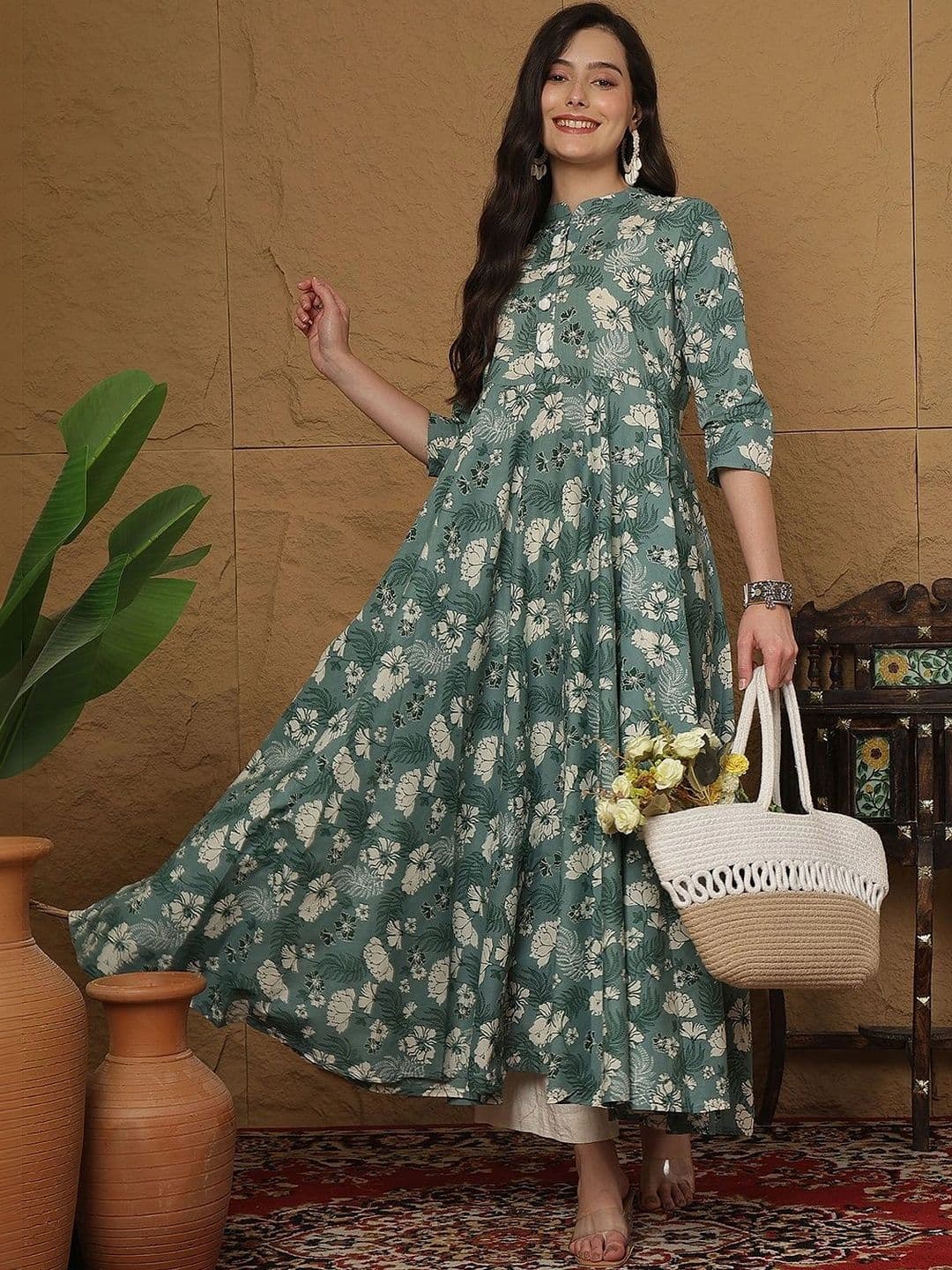 Sangria Women Floral Printed Floral Anarkali Kurta - view 1