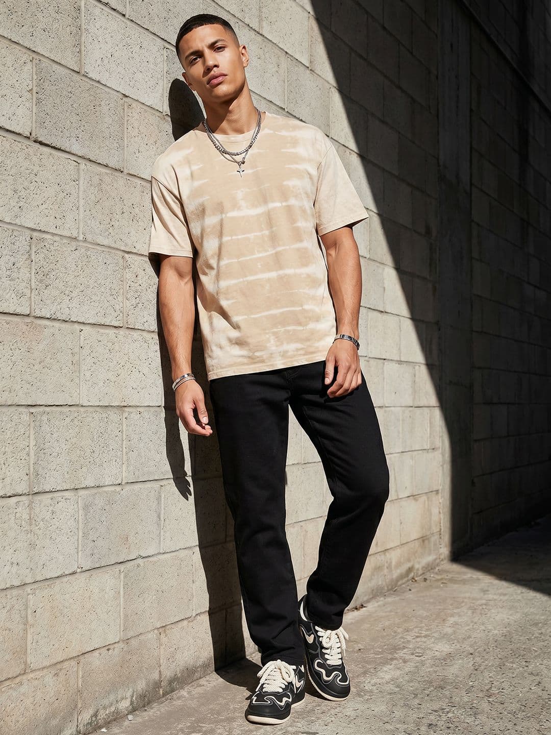 The Roadster Life Co. Men Straight Fit Jeans - view 1