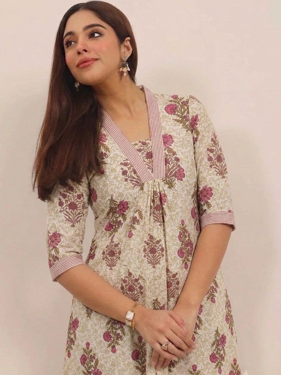 PURSHOTTAM WALA Women Floral Printed Indie Florals Kurta - view 1