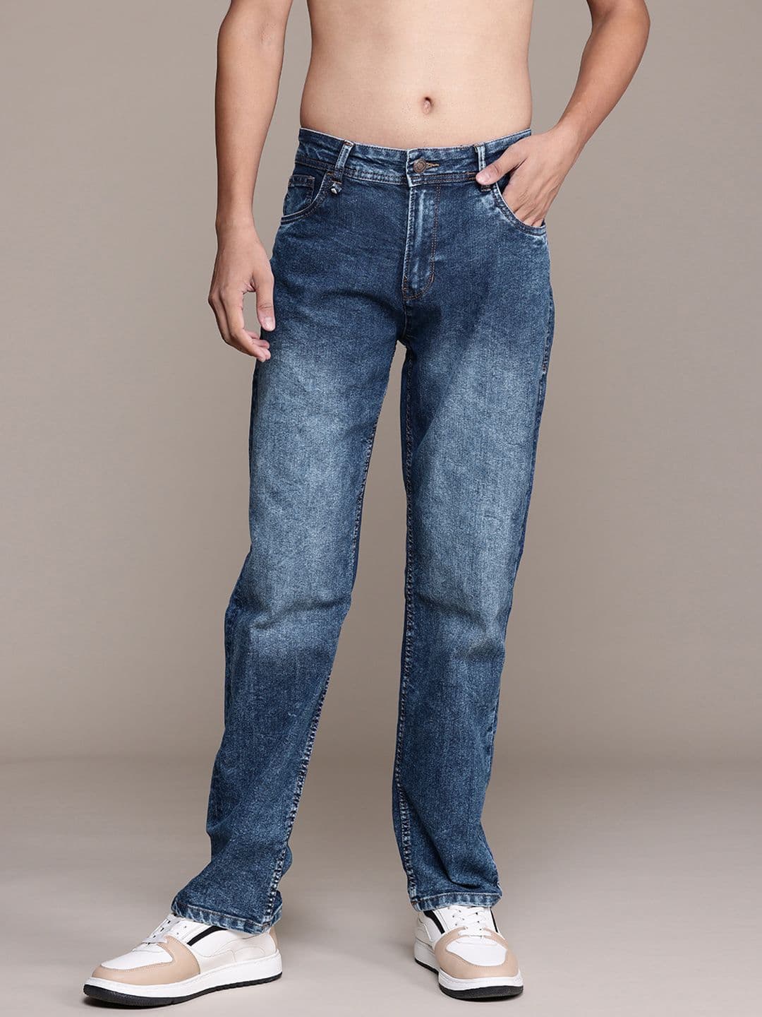 The Roadster Lifestyle Co. Men Light Fade Stretchable Jeans - view 1
