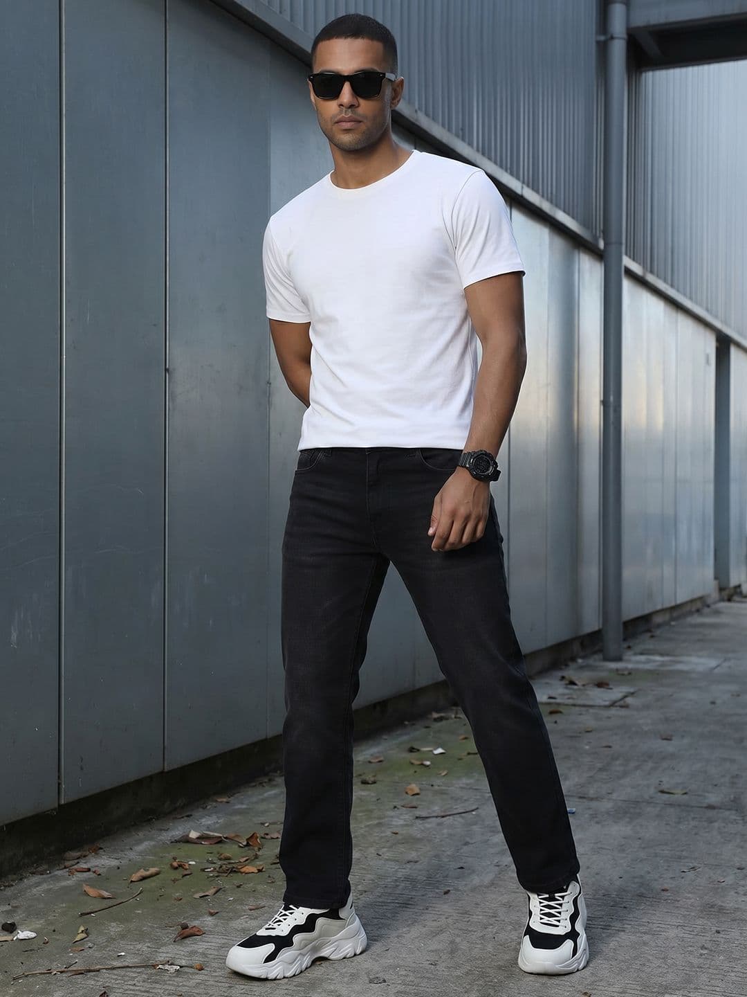 The Roadster Life Co. Men Light Fade Jeans - view 1