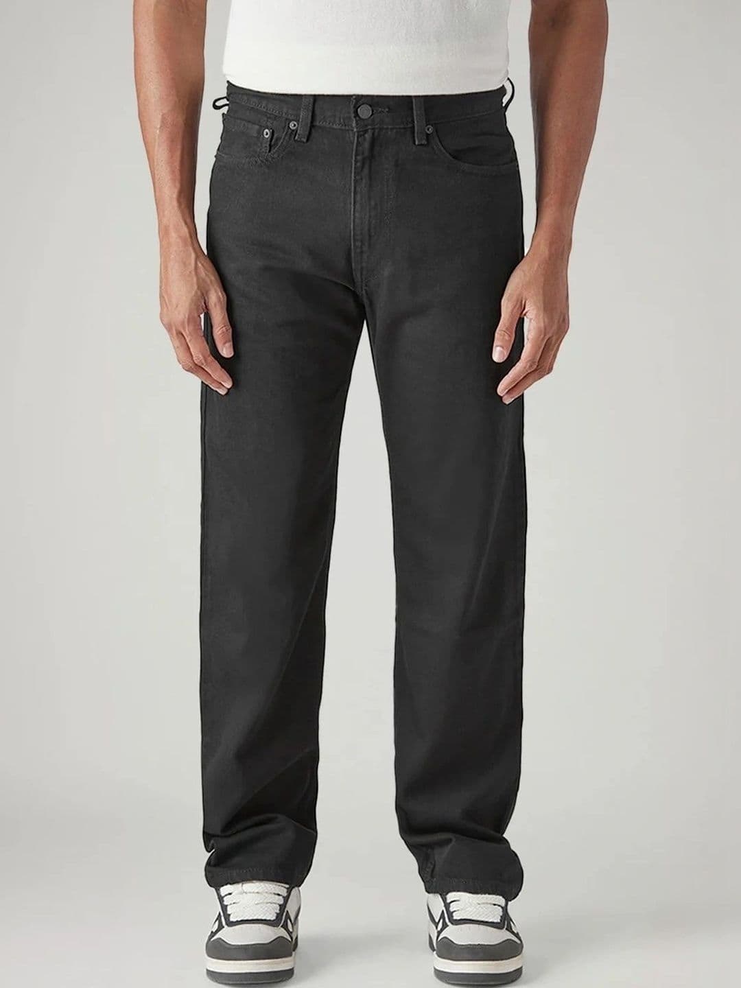 Levis Men Classic Straight Fit Mid-Rise Jeans - view 1