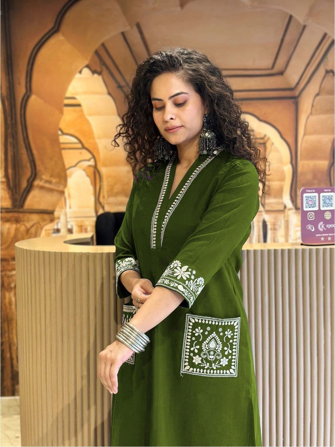Fashionior Women Ethnic Motifs Embroidered Regular Thread Work Kurta with Trousers - view 1