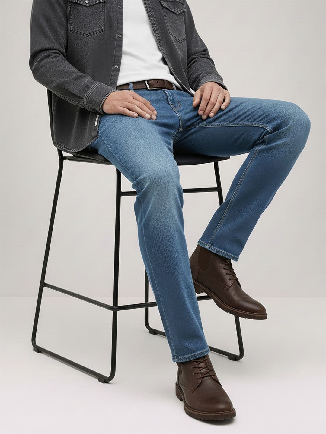 The Roadster Life Co. Men Straight Fit Light Fade Stretchable Jeans With Bag - view 1