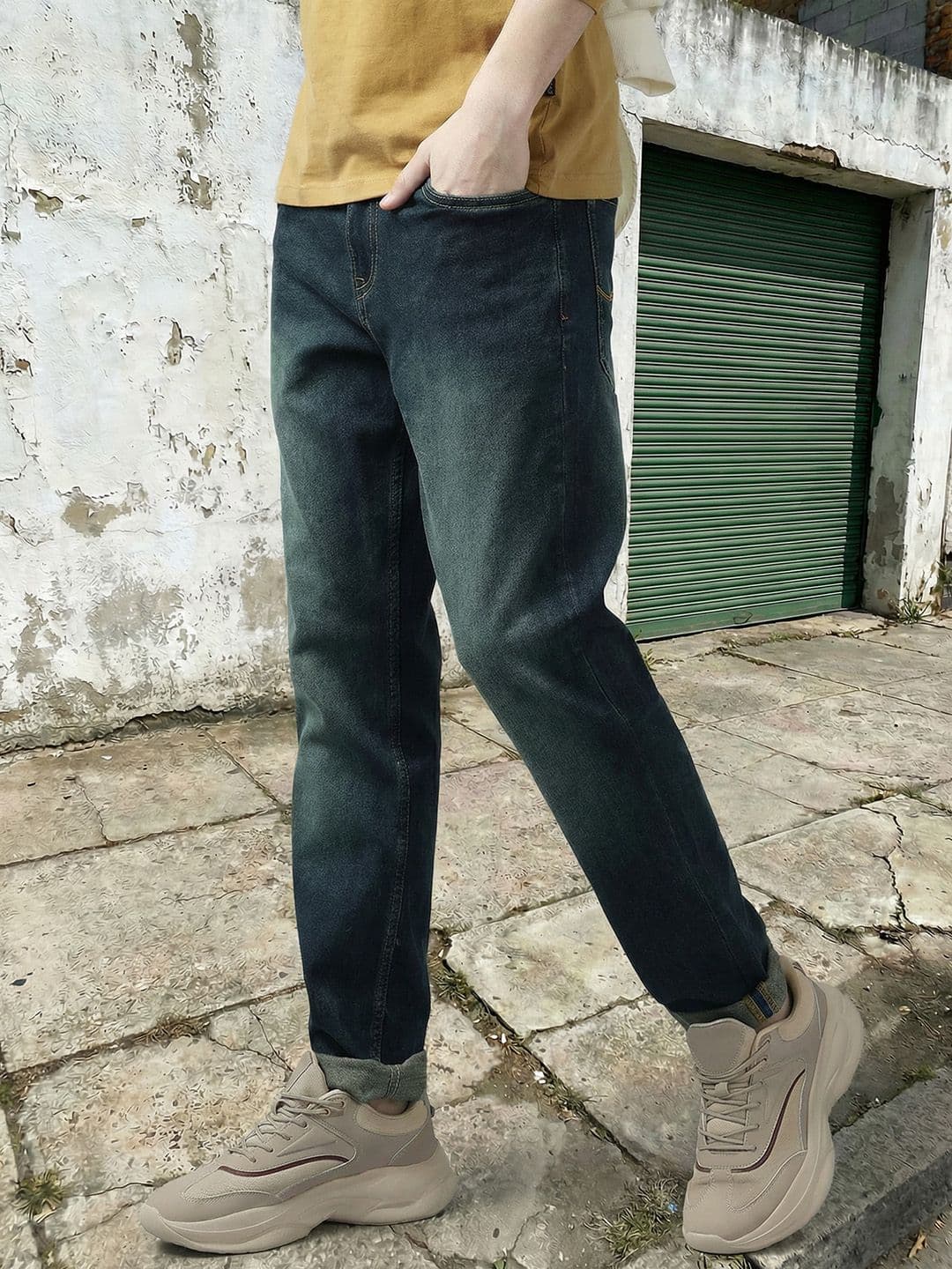 Roadster Men Navy Blue Carrot Fit Heavy Fade Jeans - view 1