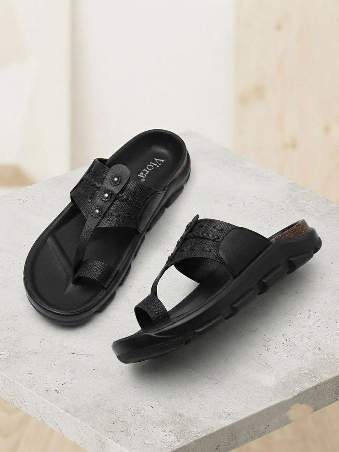 Viora Men Thong Flip-Flops - view 1