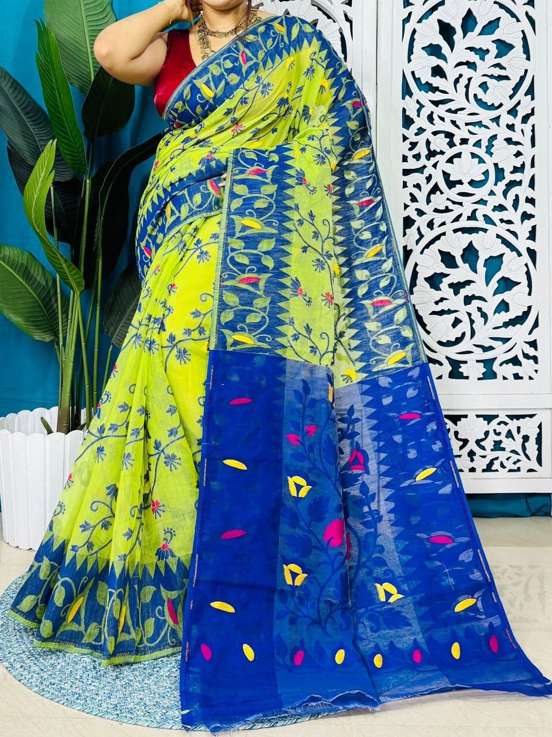 Ur Affection Floral Embroidered Silk Cotton Fusion Jamdani Saree - view 1