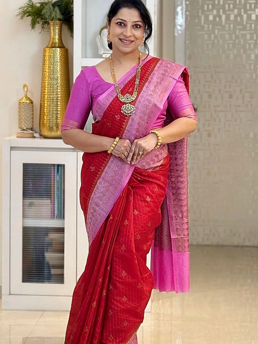 Mitera Women Woven Design Zari Silk Blend Banarasi Saree - view 1